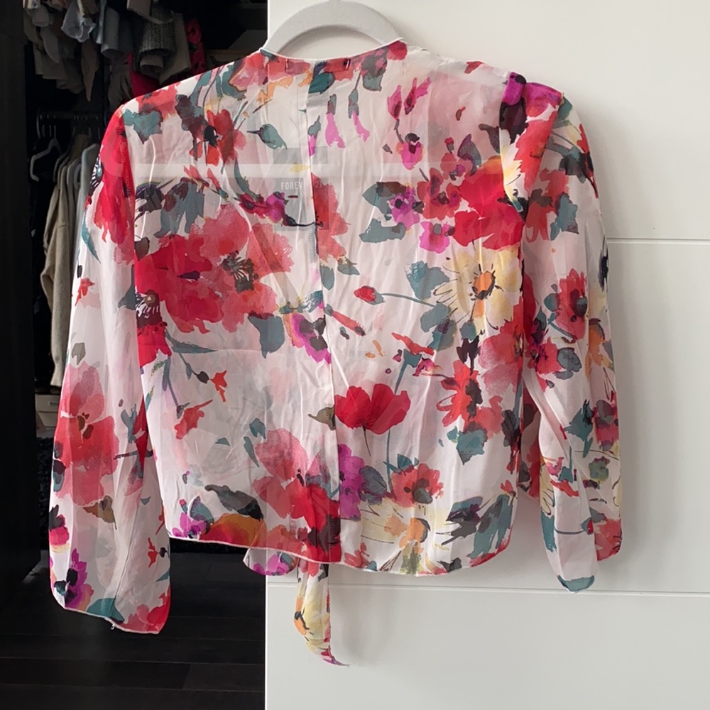 Sheer blouse - Picture 3 of 5